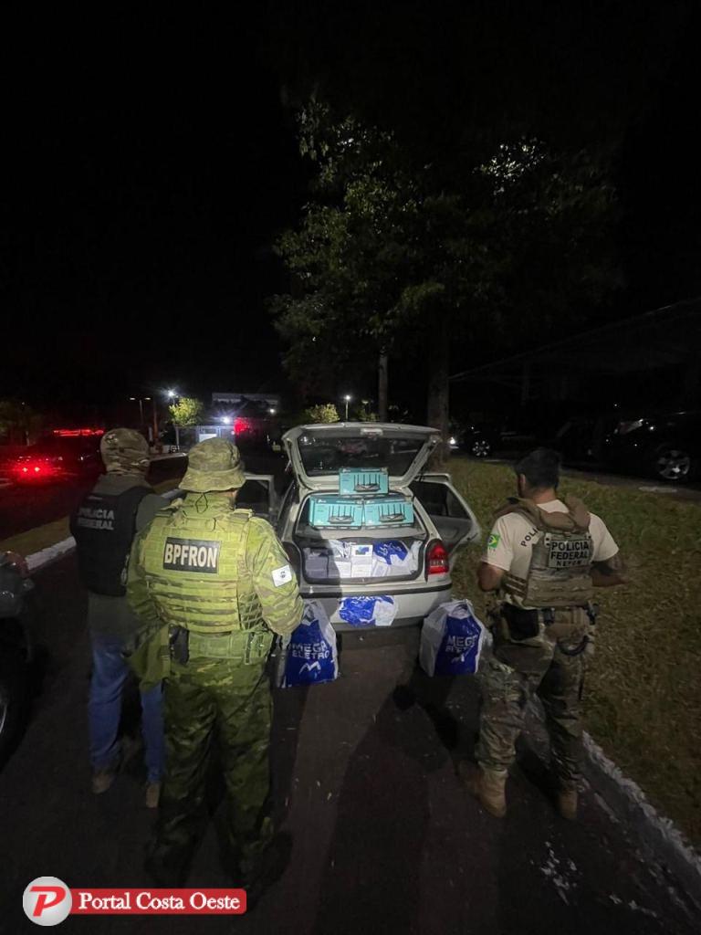 PF e PM prendem motorista com centenas de celulares descaminhados em Santa Terezinha de Itaipu