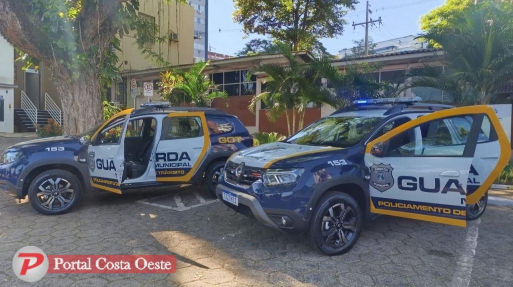 Deputado Batatinha entrega mais duas viaturas para reforçar a segurança em Foz do Iguaçu