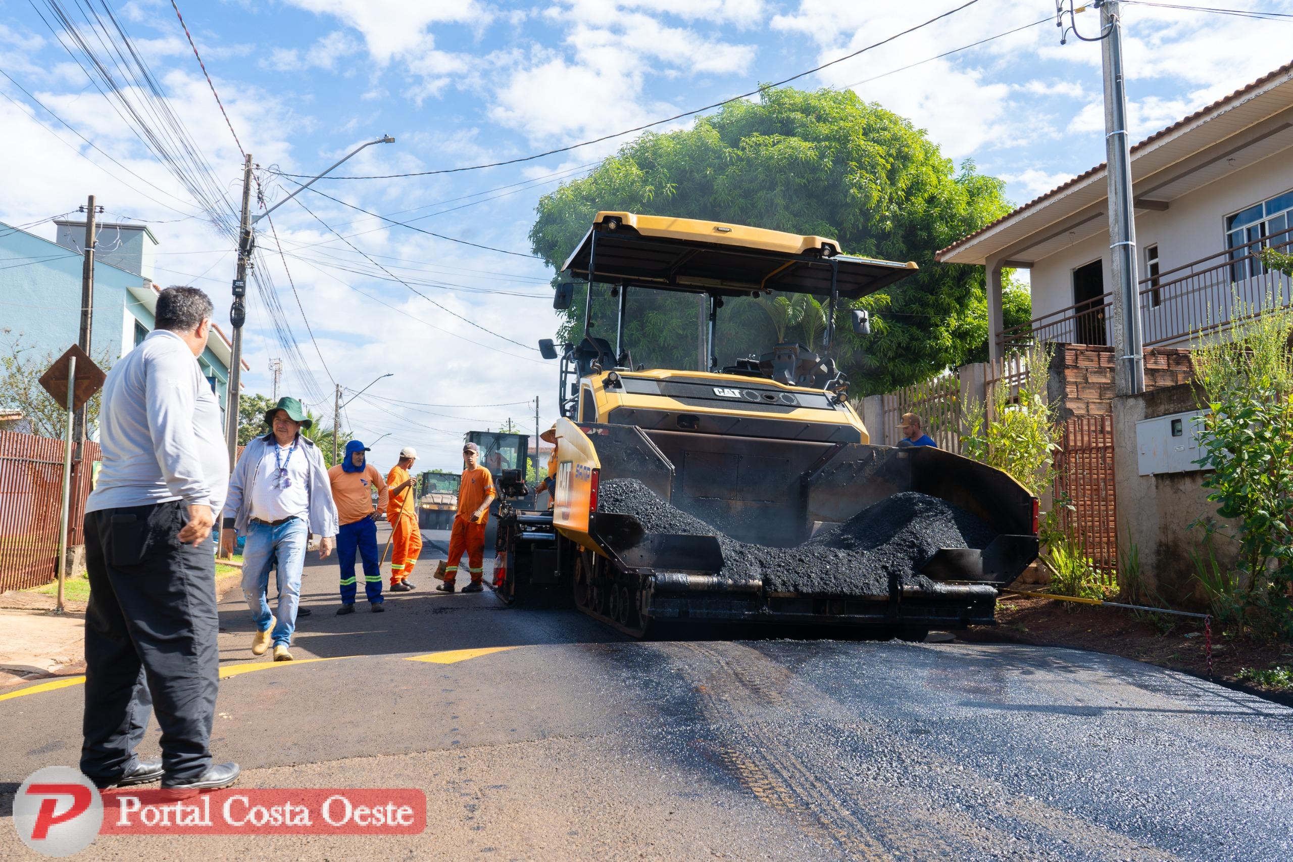 Prefeitura de STI  inicia obra de recape asfáltico no BNH e região dos conjuntos