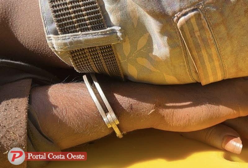 Homem é encontrado ferido, algemado e abandonado em área rural entre Foz e Santa Terezinha de Itaipu