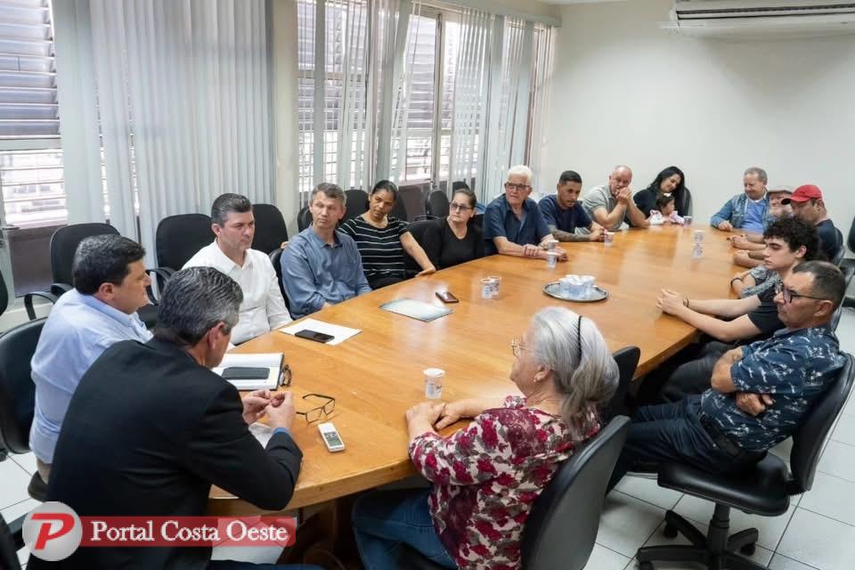Prefeito Bim e Câmara recebem agradecimento por recuperação de via na Comunidade Aparecidinha
