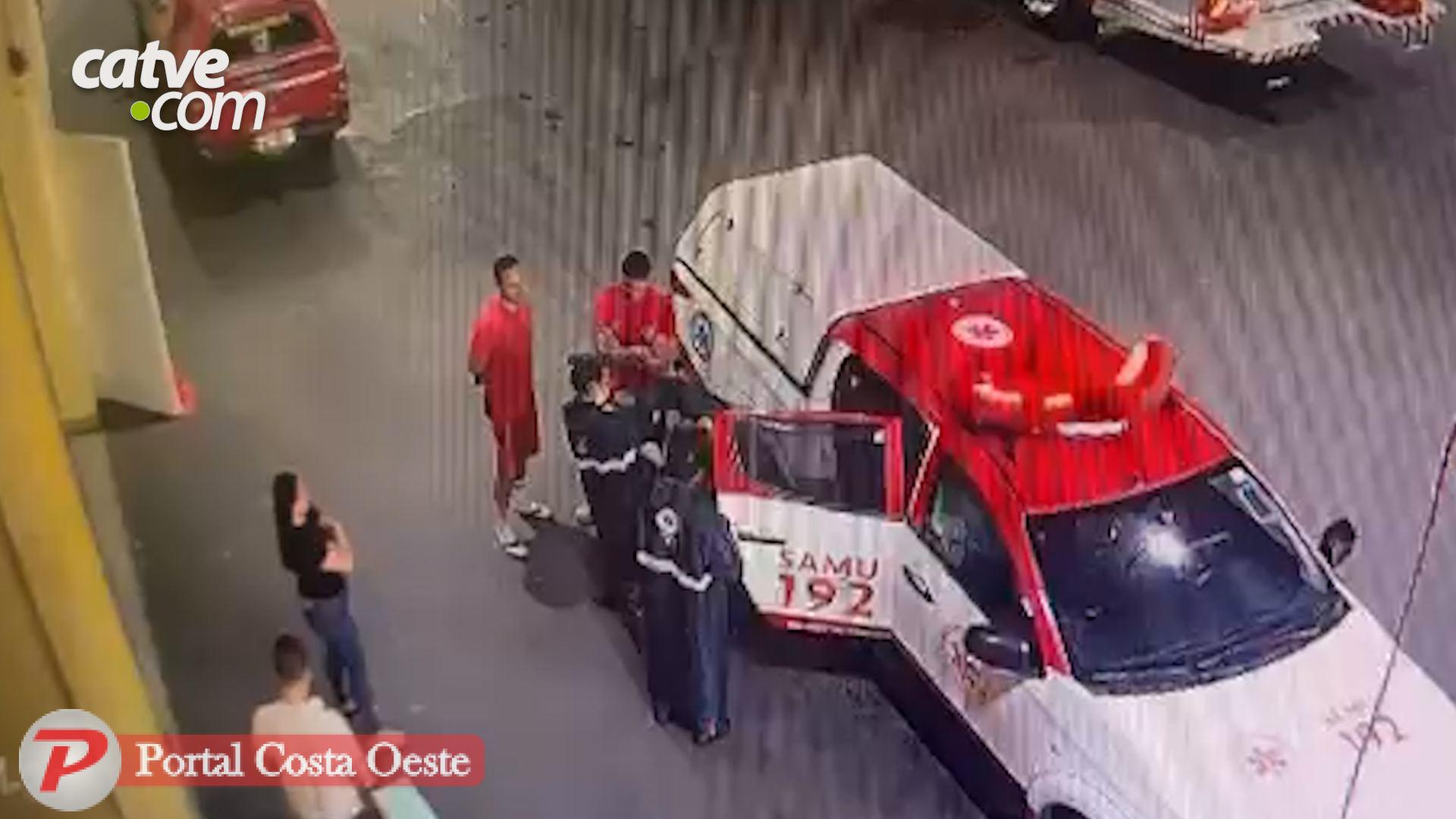 Bebê engasgado é salvo por bombeiro em Foz do Iguaçu