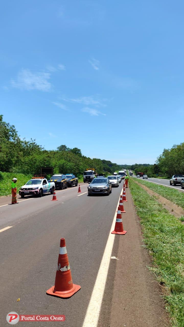 Grave acidente deixa uma pessoa morta e outra em estado grave na BR-277 entre Matelândia e Medianeira