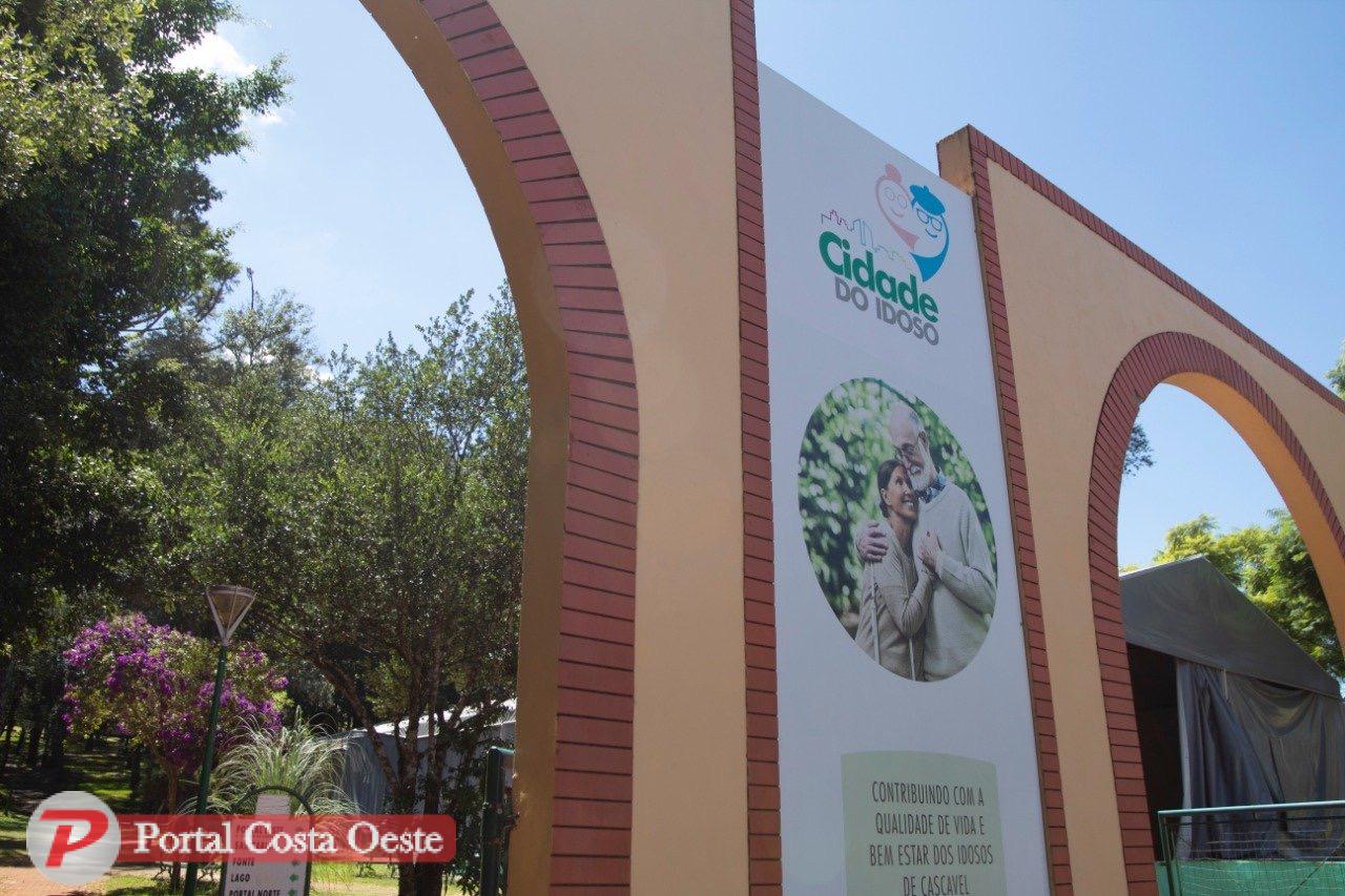 Cascavel recebe investimentos para ampliar viagens do Programa Felicidade do Idoso