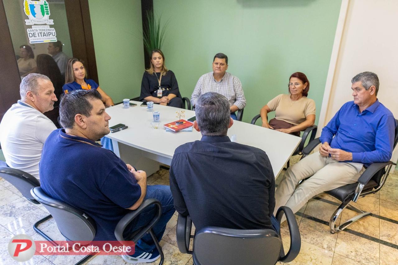Quedas constantes de energia são tema de reunião entre Prefeitura e Copel em Santa Terezinha de Itaipu