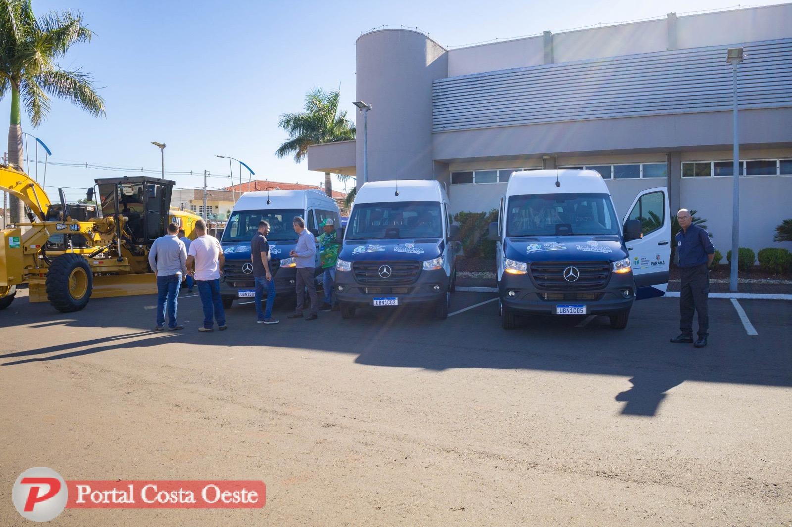 Prefeitura de Santa Terezinha de Itaipu entrega veículos e equipamentos e ultrapassa R$ 3 milhões em investimentos
