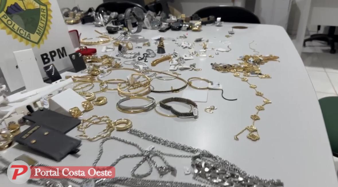 Joias recuperadas pela Polícia após assalto a joalheria passam de R$ 70 mil em São Miguel do Iguaçu