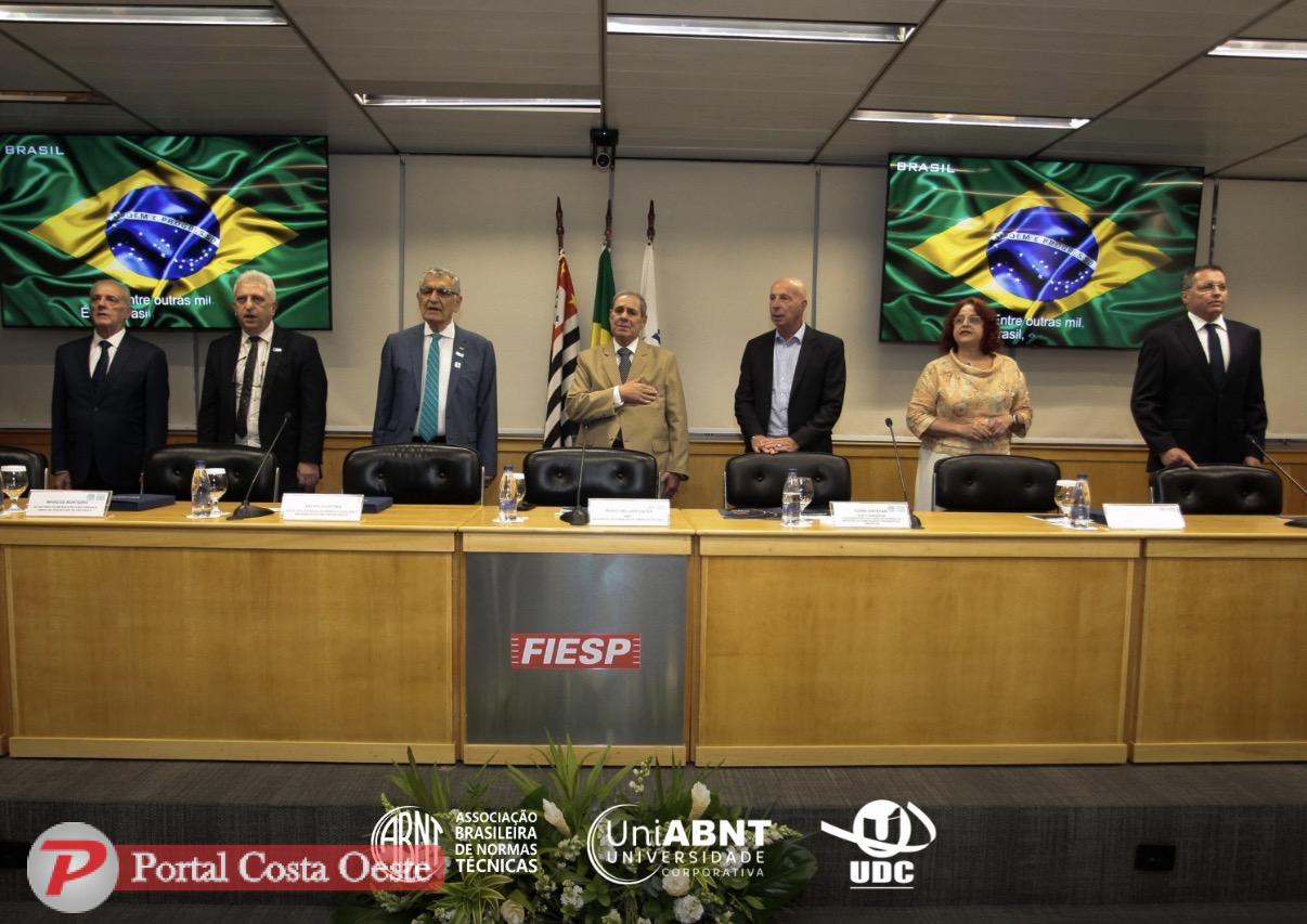 ABNT lança UniABNT em parceria com a UDC