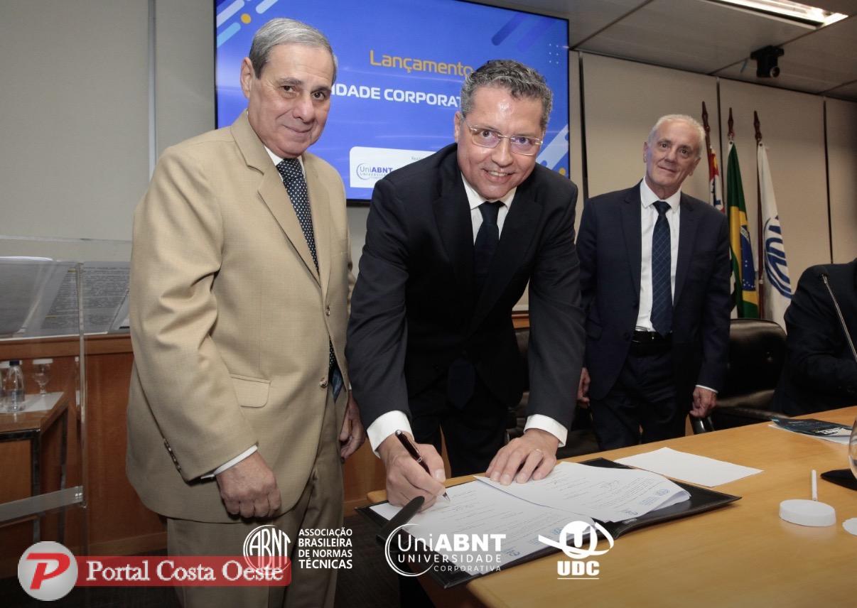 ABNT lança UniABNT em parceria com a UDC