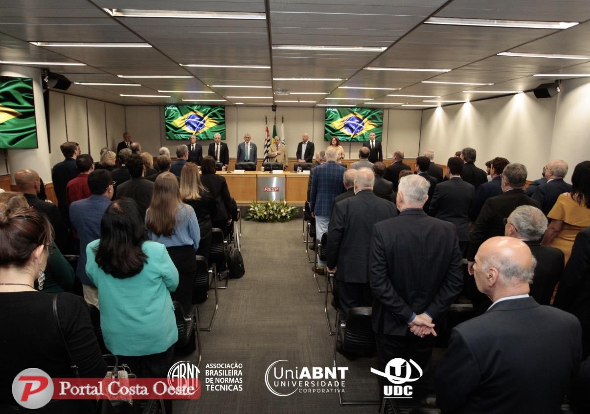 ABNT lança UniABNT em parceria com a UDC